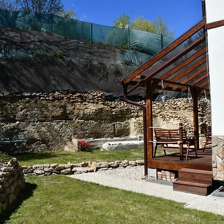 Vila Pod Skalou - Brána Do českého Ráje A Geoparku Ralsko *